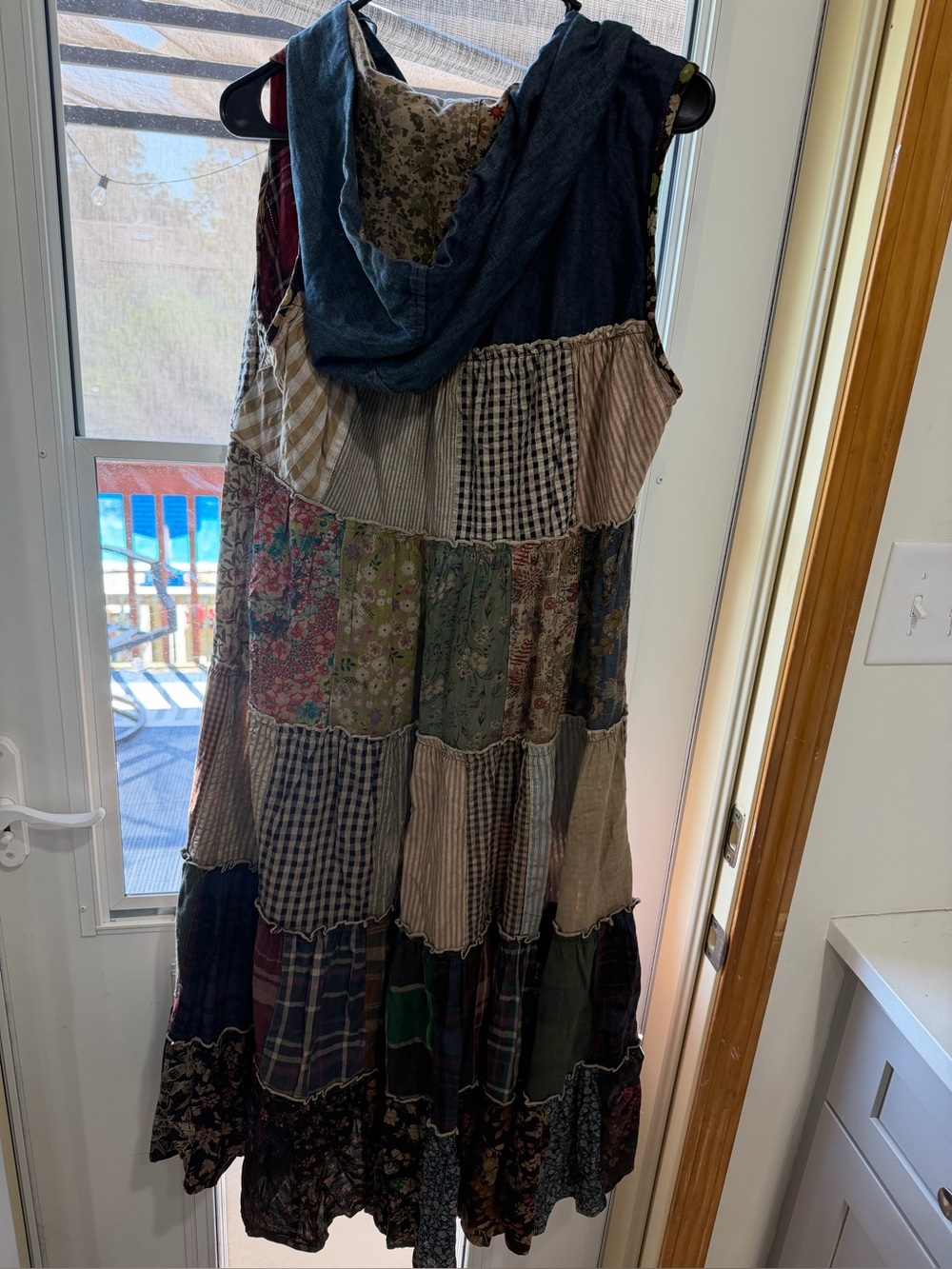Young threads Sleeveless Patchwork Hooded Maxi Dress in Mixed Prints - Picture 4 of 4